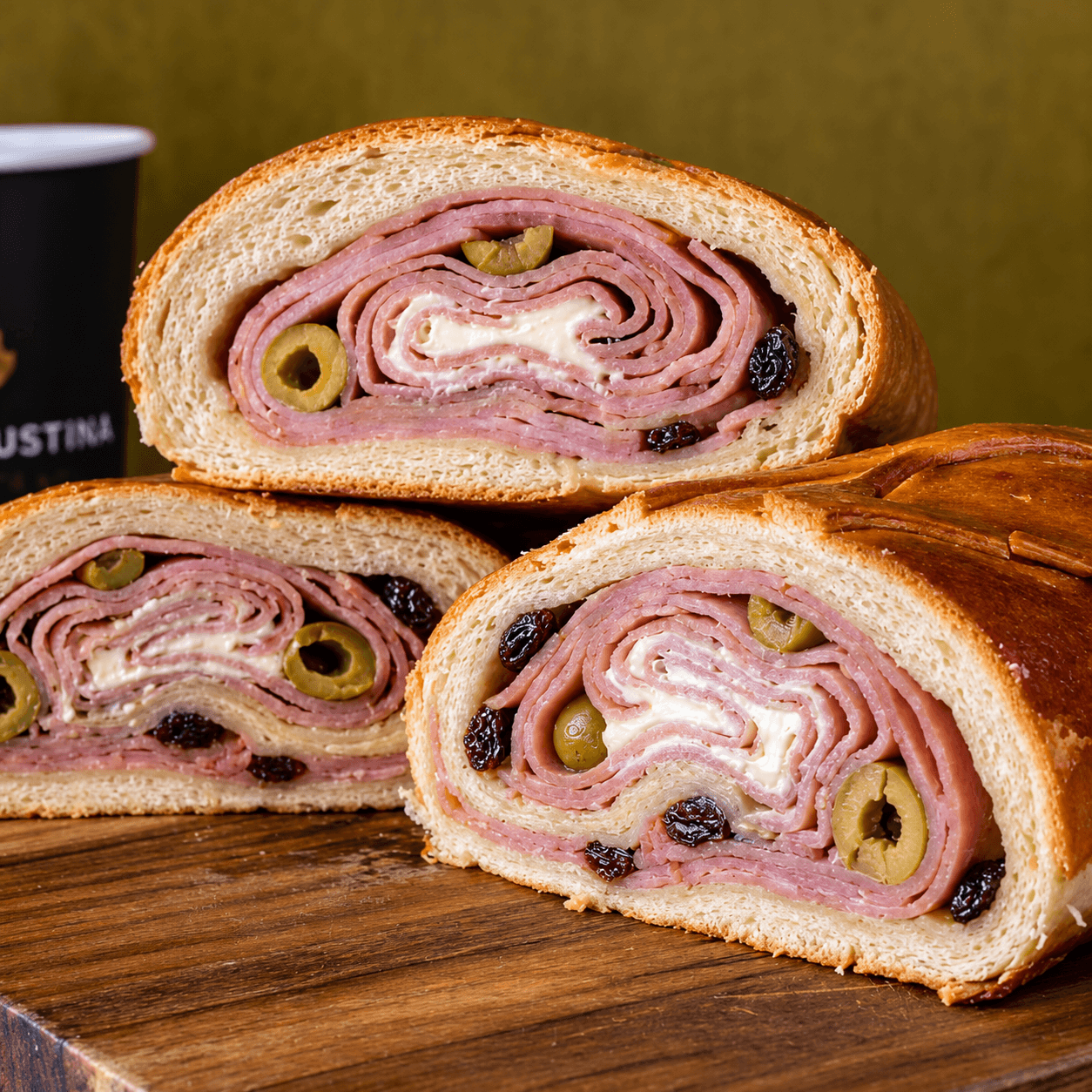 Pan de Jamón y Queso Crema